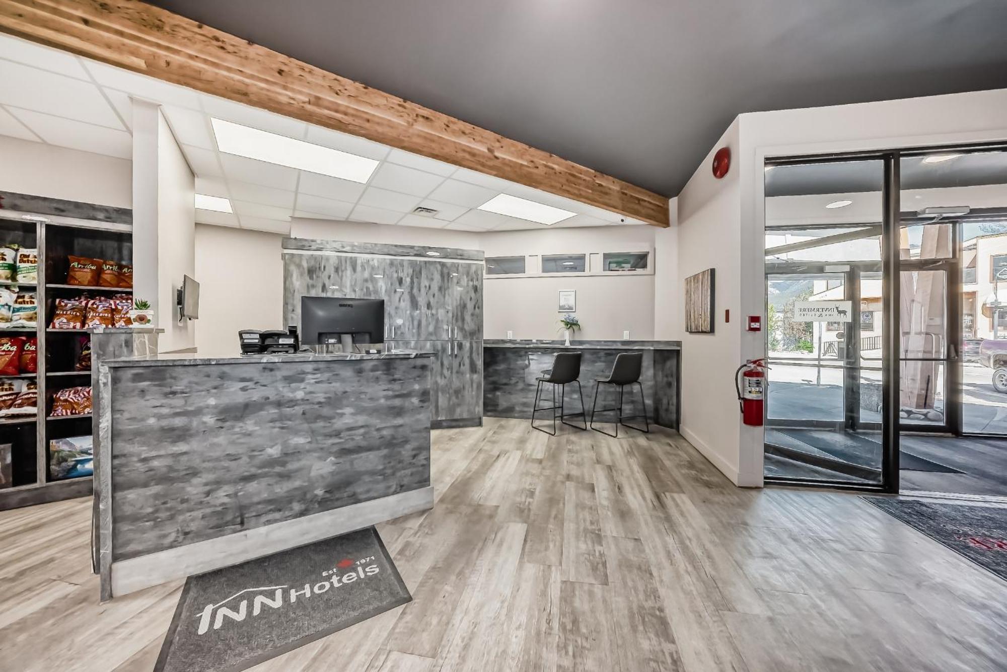 Invermere Inn & Suites Dış mekan fotoğraf
